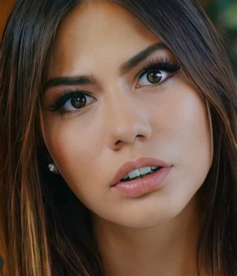 Demet Özdemir @simonacalagreti73 | Celebrità, Attrici, Attori