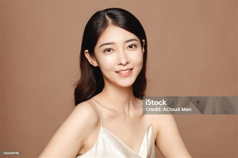 beauty portrait  young asian woman stock photo  image