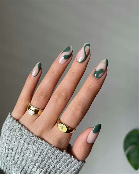 5 Fall 2021 Nail Trends Everyone Will Be Wearing