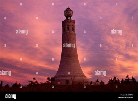 Summit memorial dawn, Mt Greylock State Reserve, Massachusetts Stock ...