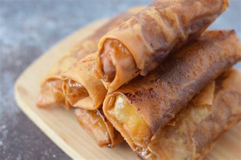 Turon Recipe (Filipino Banana Lumpia) | Foodie Luv