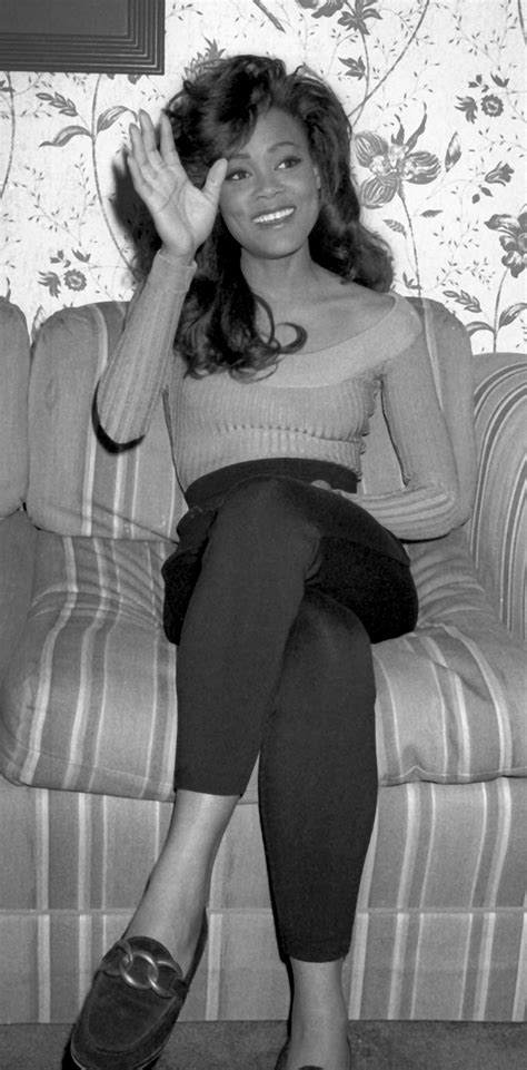 The Hottest Robin Givens Photos - 12thBlog