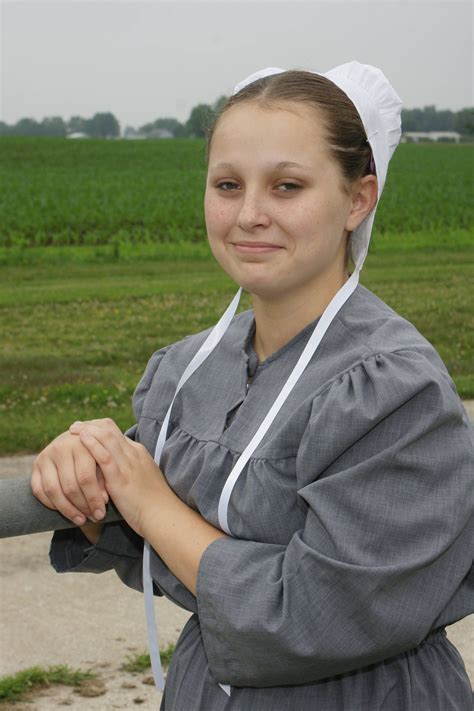 Amish Woman's Pennsylvania Style Capp Kapp Bonnet With Strings Prayer