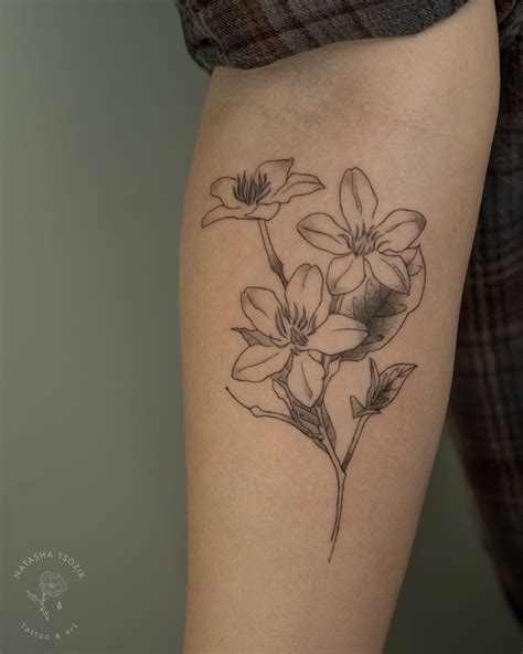 sampaguita flower tattoos symbolism designs  meaningful body art