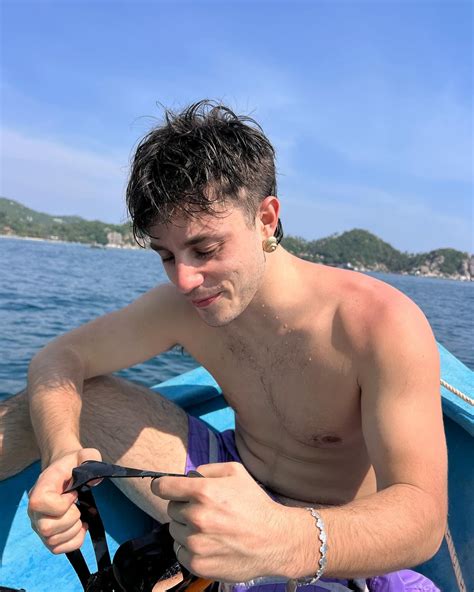 Ido Tako | ‎4 יבשות‎ | Instagram