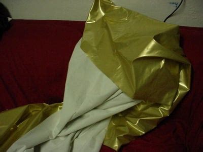 DIY Projection Screen : 4 Steps (with Pictures) - Instructables