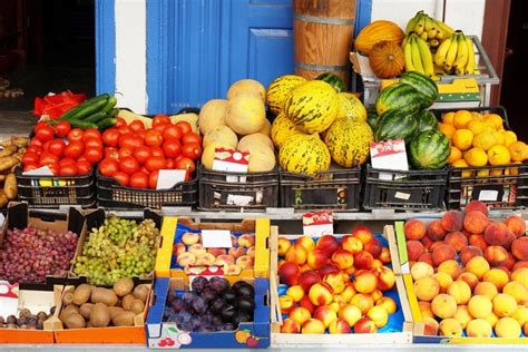 8 Fruits in Greece that you should try while visiting - Swedish Nomad