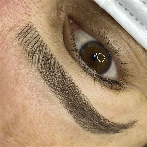 Sobrancelha De Micropigmentação Fio A Fio - Micropigmentação Fio a fio | Sobrancelhas microblading, Sambrancelhas ...