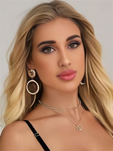 Svetlana Shilina (Model) Age, Wiki, Photos, Height, Weight, Net Worth