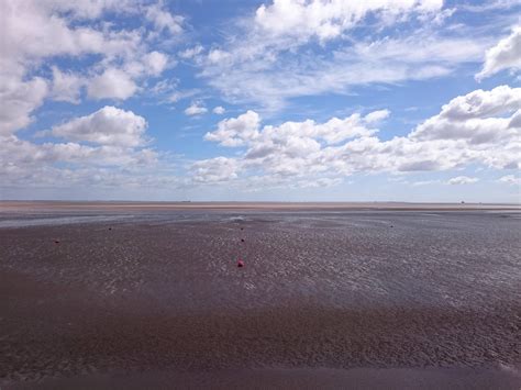 Cleethorpes Mud Flats, England [5248x3936] [OC] : r/EarthPorn
