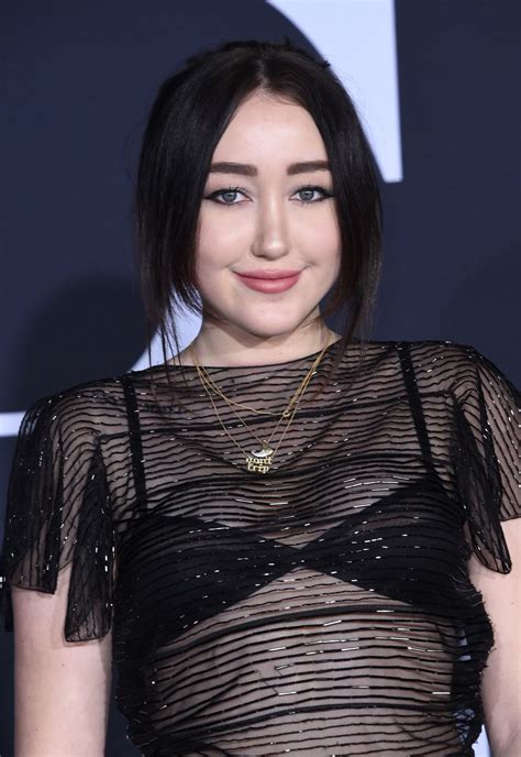 Noah Cyrus Nude Pics