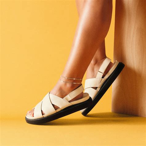 Womens Aristella Sun Cream Leather Flat Sandals Sandals | Clarks UK