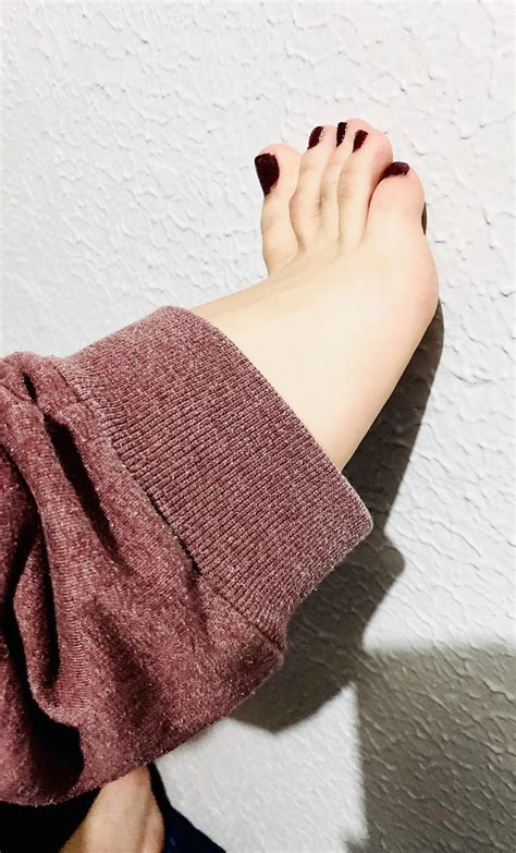 A: you lick between my toes B: spit on my toes. C: lick my soles D: cum