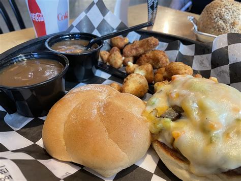 24 Sioux Falls Restaurants Participate in Downtown Burger Battle
