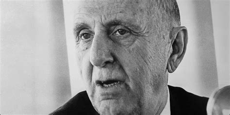 pay   nobel prize  economics fortune
