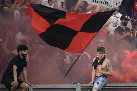 Champions Milan eye return to past glories