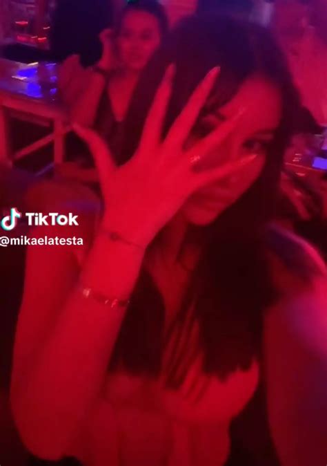 Influencer says she wears fake engagement ring to stop being harassed