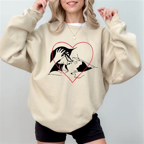 Lesbian Kiss SVG Bundle Mrs and Mrs Svg, Lesbians Svg, Lovers Couple