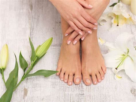 mudah menghaluskan kulit kaki tagar