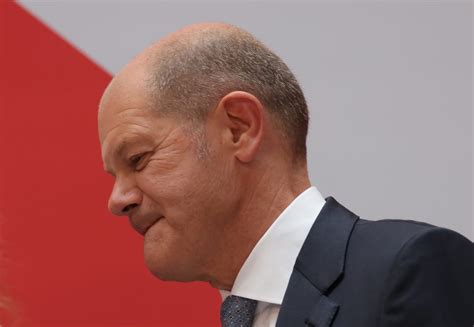 Olaf Scholz shocks German media by speaking in English – POLITICO