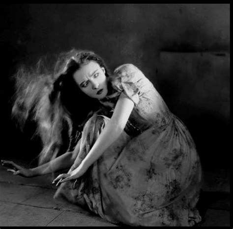 Lilian Gish | Silent movie, Lillian gish, Silent film