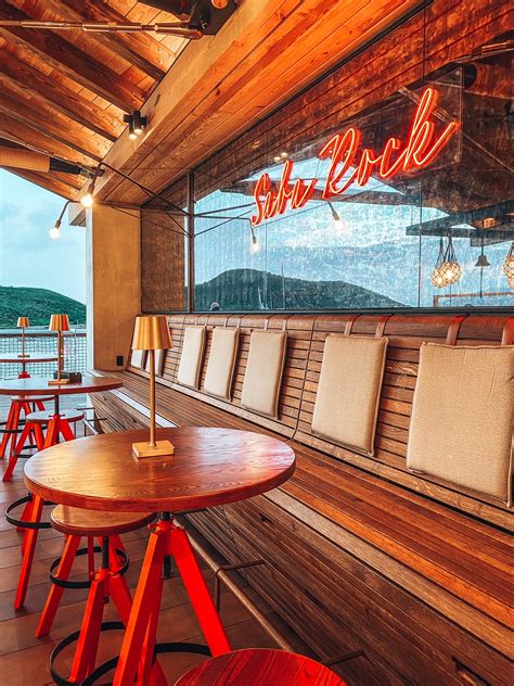 The Return of Saba Rock Resort - The Barefoot Angel