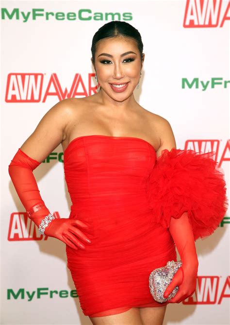 Nicole Doshi : r/ClassyPornstars