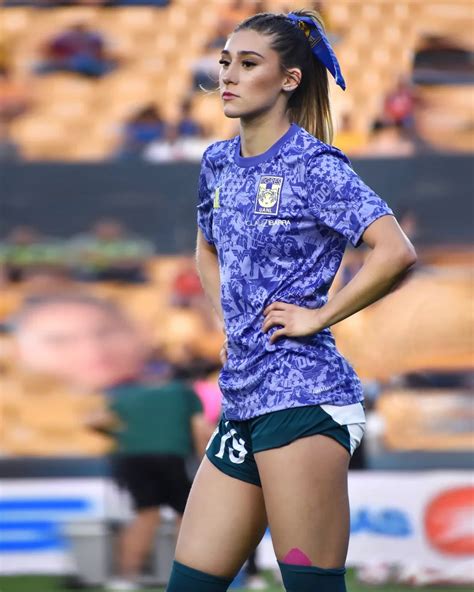 Tatiana Flores (@9tatianaflores) • Instagram photos and videos