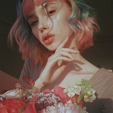 ʟᴀʀɪɴᴀ мᴀʏɴᴇʀ on Instagram: “inside me an overflowing garden 🥀 ...
