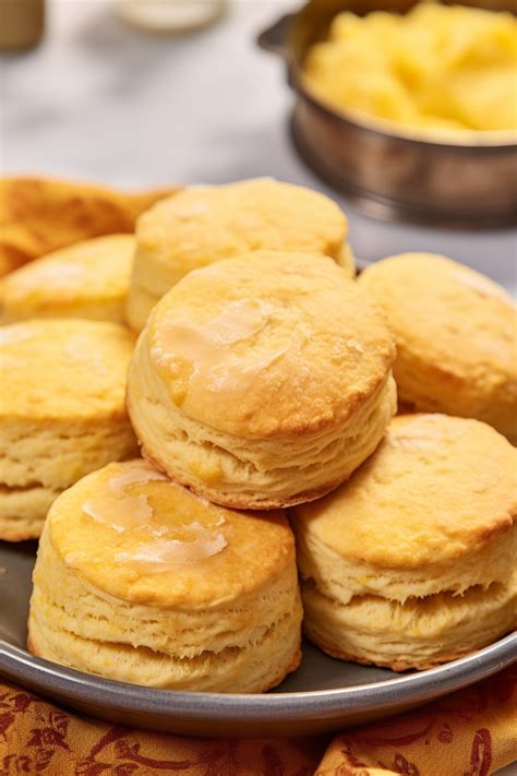 Easy Cornmeal Biscuits Recipe