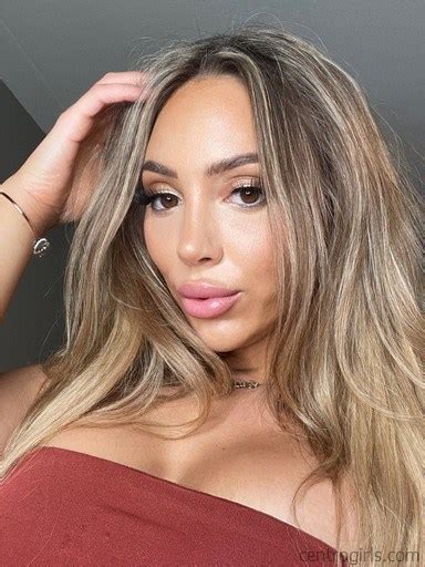 Reya Ray – – FanCentro Girls