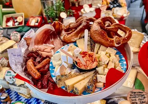 culinary  guide  munich secret food tours