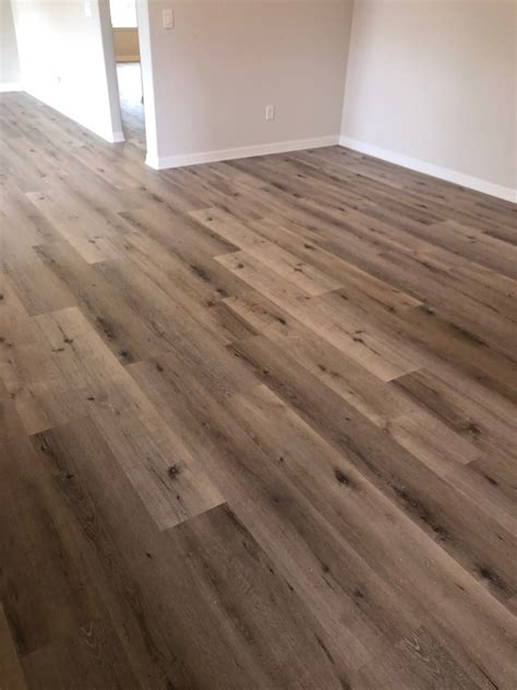 Does Vinyl Plank Flooring Look Like Wood - Design Talk