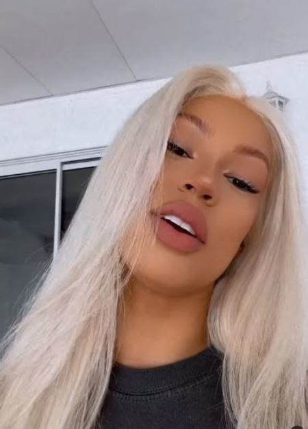 Zashia Santiago Biography - Married, Age, Height, Net Worth, Boyfriend