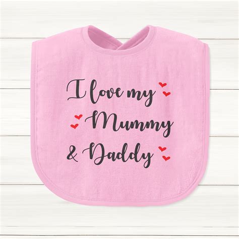 I Love My Mummy And Daddy Baby Bib – DizzyKitten