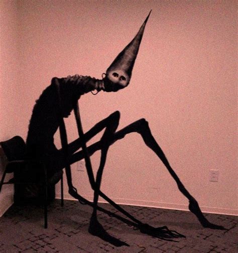 Pin by Kayli on goofy Lil shows in 2024 | Horror art, Scary photos ...