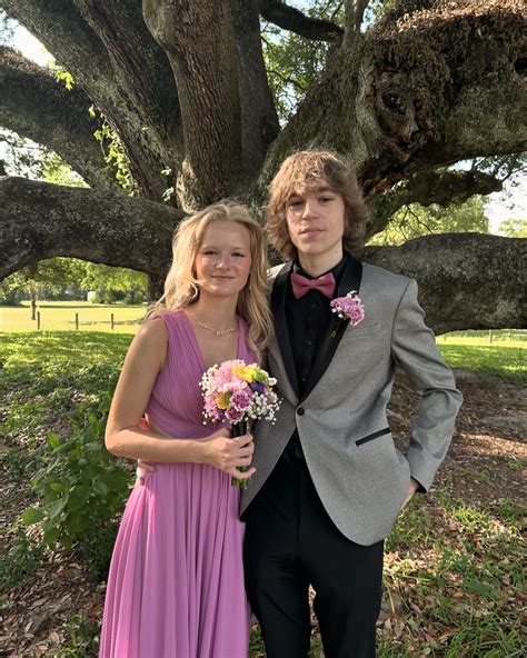 Chloe Knight (@chloeknight73) • Instagram photos and videos