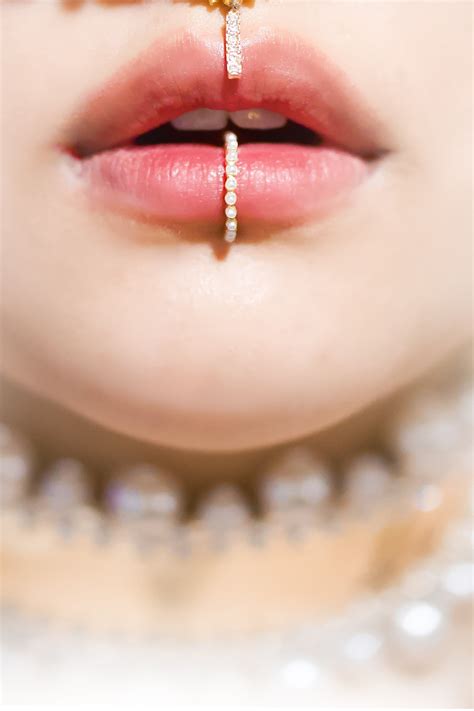 Bling out with the daintiest lip ring! Lip Ring 6.0 This is a non ...