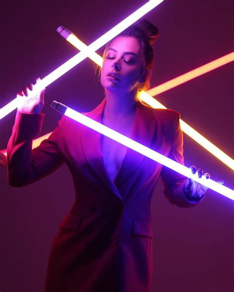 Ser feliz no significa tener una vida... - Larissa Riquelme