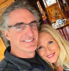 Who is Doug Burgum? Biography, Wiki, Net Worth, Wife's Name, Education ...