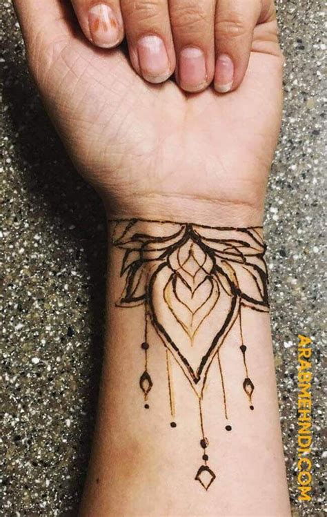 50 Wrist Mehndi Design (Henna Design) - August 2019 | Henna tattoo wrist, Wrist henna, Tattoo ...