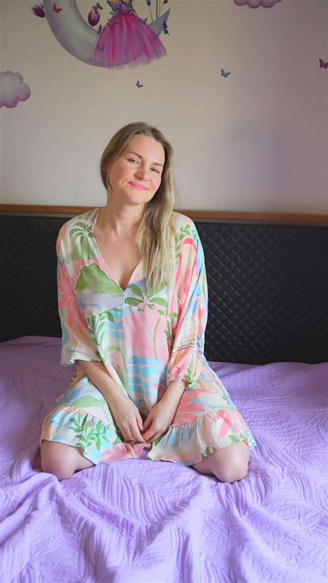 Skinny+Girl+Solo Videos, Download The BEST Free 4k Stock Video Footage