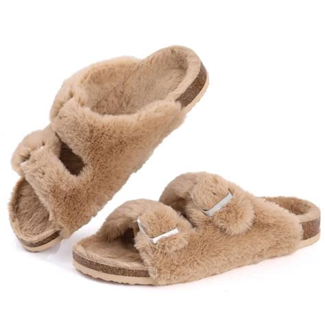 pantoufle hiver en fausse fourrure avec boucles reglables chausson