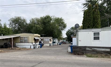 As residents struggle with rising rent, North Idaho manufactured home