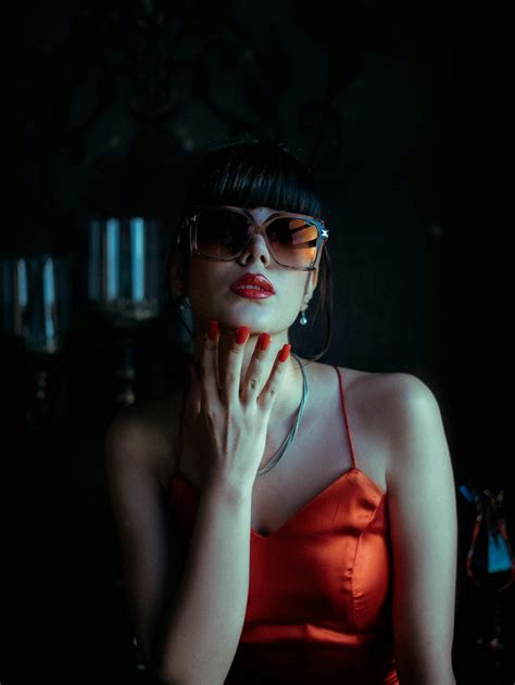 seductive female photos 5