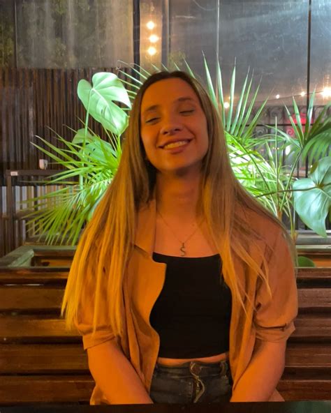 𝐒𝐨𝐟𝐢𝐚 𝐆𝐨𝐦𝐞𝐳 (@soof.gomez) • Instagram photos and videos