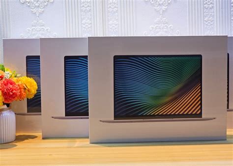 Realme Book RMNB1002 i5-11th Gen 8GB RAM 512GB SSD , 14 inch 2K IPS ...