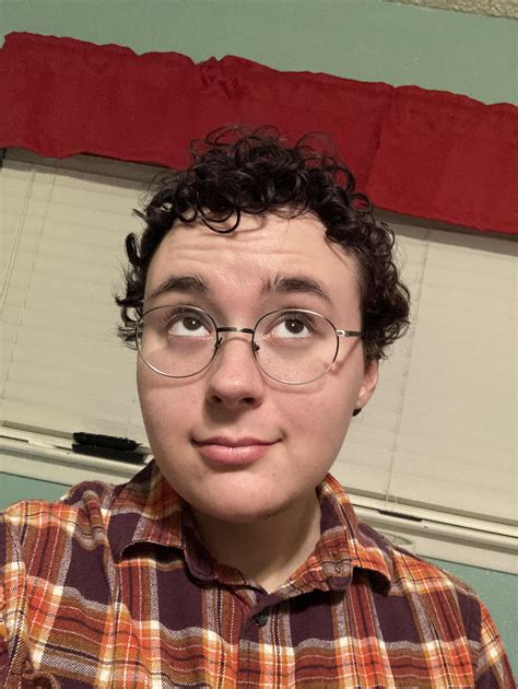 Started CGM today to boost my confidence as I grow out my pixie. I can