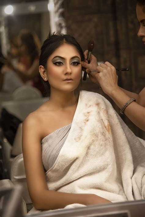 guide  hair  makeup magic  catwalk