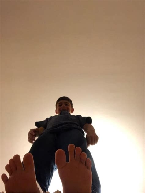 create meme feet people foot pictures meme arsenalcom